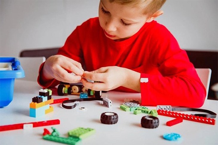 Puzzle sets for boys aged 3-6 to train logical thinking and patience