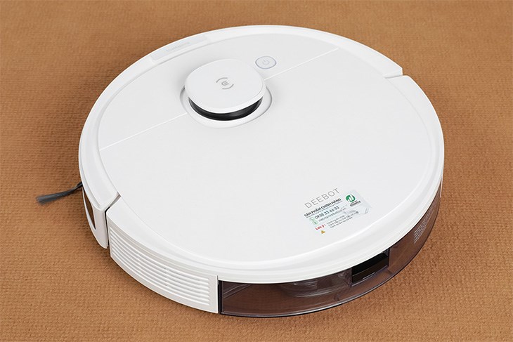 Để tạo điều kiện cho robot hút bụi lau nhà Ecovacs Deebot N8 hoạt động tốt, hãy loại bỏ hết những vật cản lớn trước khi robot quét bản đồ