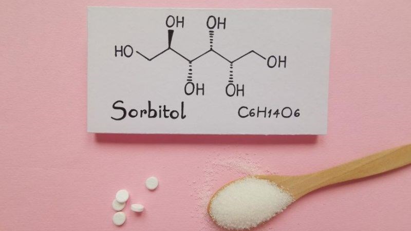 Sorbitol chủ yếu được sản xuất bằng cách hydro hóa đường glucose trong công nghiệp