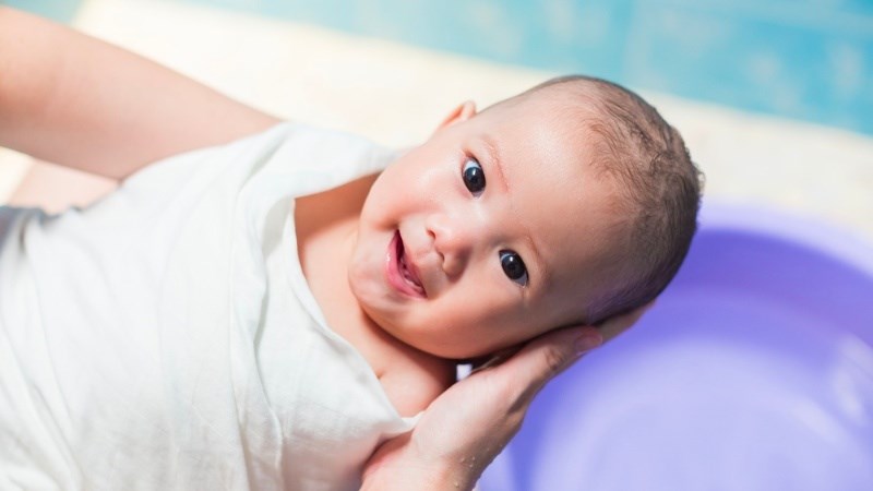 Tiếp xúc với ánh nắng mặt trời thường xuyên là cách tự nhiên để cung cấp đủ vitamin D