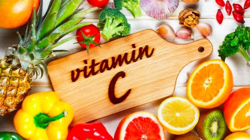 Vitamin C trong chanh hỗ trợ trao đổi chất cho cơ thể