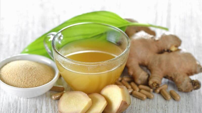 Uống 2 muỗng canh nước ép gừng mỗi ngày để trị tiêu chảy và các triệu chứng liên quan