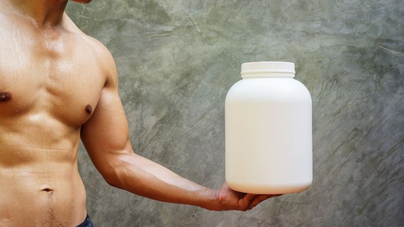 Whey protein cô lập được coi là tiêu chuẩn vàng để phát triển cơ bắp