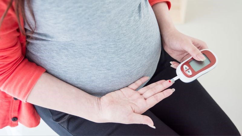 Mẹ bầu nên thực hiện các xét nghiệm để xác định xem mình có bị tiểu đường hay không