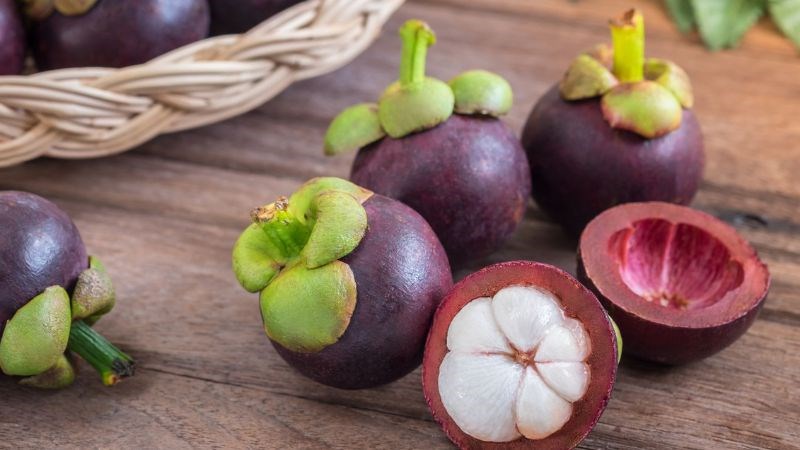 Măng cụt là loại trái cây nhiệt đới chứa nhiều chất dinh dưỡng