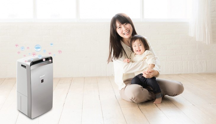 Máy lọc không khí tạo ẩm giúp bảo vệ hệ hô hấp cho các thành viên trong gia đình