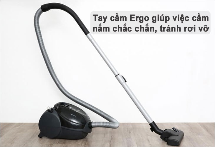 Máy hút bụi dạng hộp Bosch HMH.BGL72294 được thiết kế tay cầm chống trượt Ergo, giúp hạn chế rơi vỡ và thuận tiện di chuyển