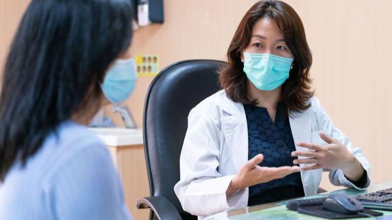 Bạn nên tham khảo ý kiến bác sĩ trước khi dùng tyrosine