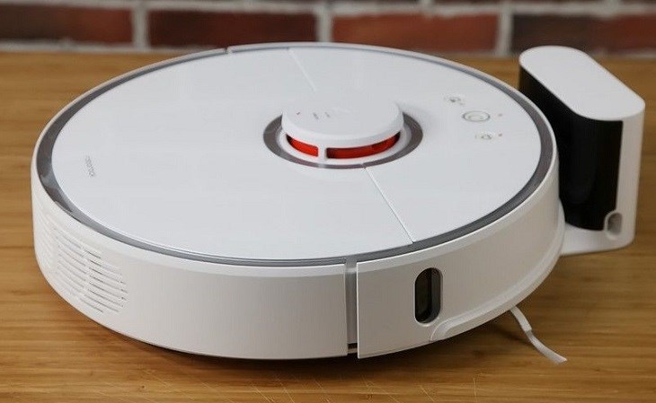 Robot hút bụi Xiaomi gen 2 vừa có khả năng quét nhà vừa có thể lau nhà để cuốn bay mọi vết bẩn nhanh chóng