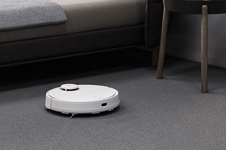 Cả 2 loại robot đều sở hữu kiểu dáng nhỏ gọn và được tích hợp bộ cảm biến Laser trên nắp giúp định vị đường đi dễ dàng hơn