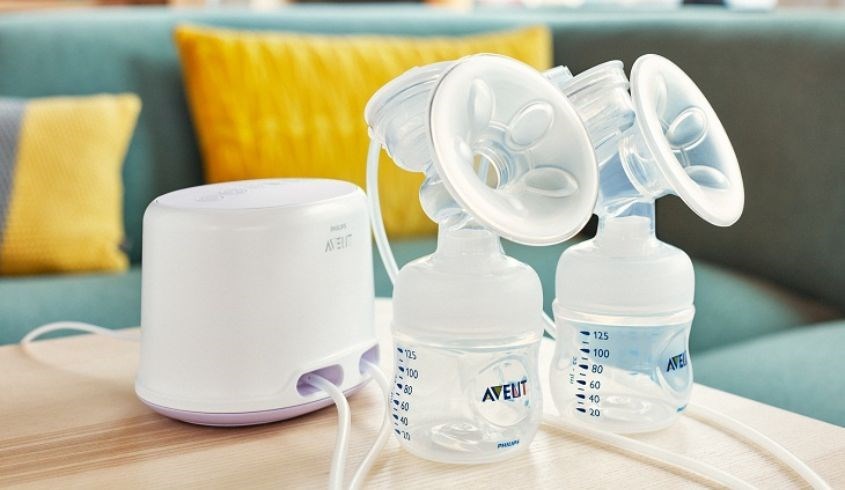 Mẹ chỉ muốn kích sữa ra để bé bú trực tiếp thì nên sử dụng máy hút bằng tay