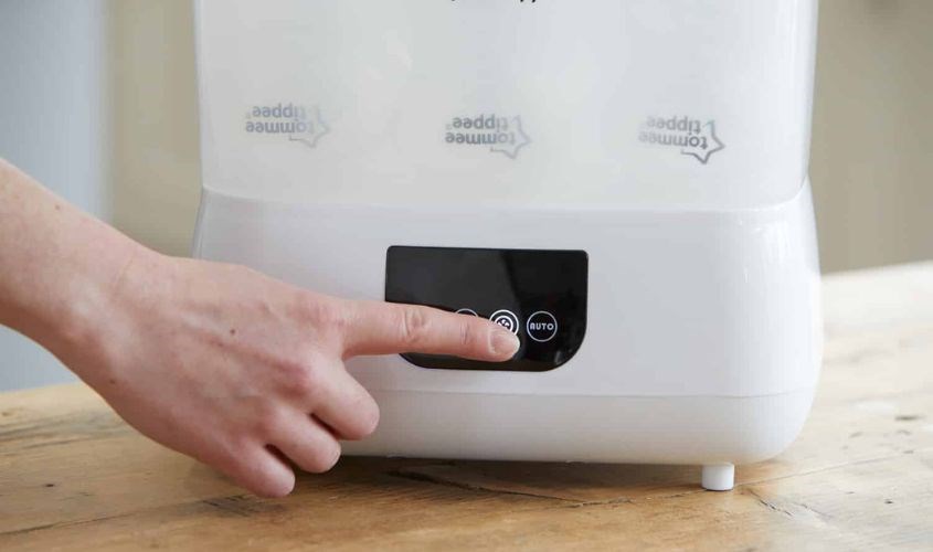 Máy tiệt trùng bình sữa màn hình led