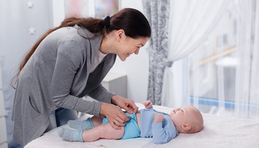 Một số lưu ý khi quấn tã cho trẻ