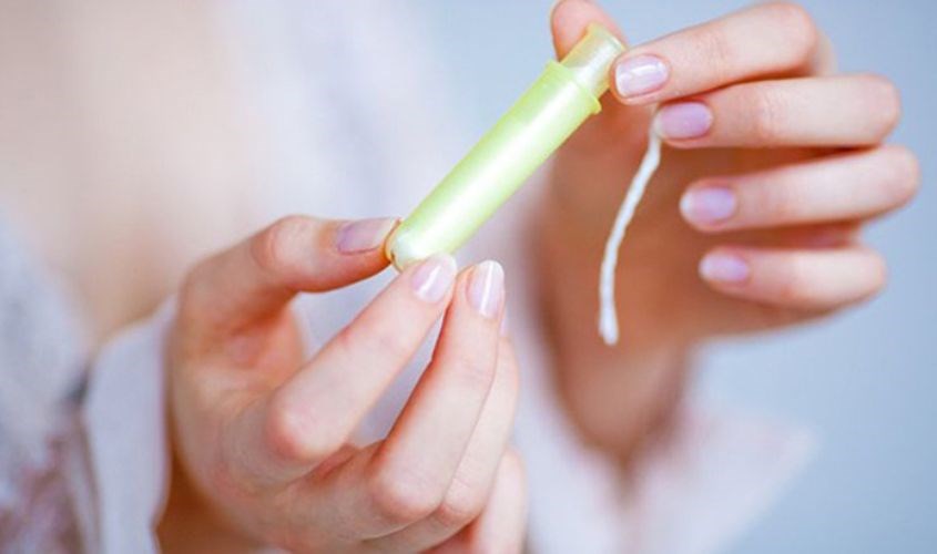 Nên mua loại băng vệ sinh tampon có độ thấm hút vừa phải Nên mua loại băng vệ sinh tampon có độ thấm hút vừa phải