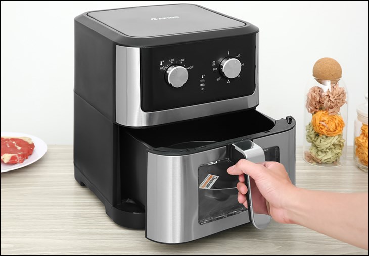Nồi chiên không dầu Rapido RAF-8.0M 8 lít được bán với giá 2.990.000 đồng (cập nhật tháng 05/2023 và có thể thay đổi theo thời gian) Nồi chiên không dầu Rapido RAF-8.0M 8 lít được bán với giá 2.990.000 đồng (cập nhật tháng 05/2023 và có thể thay đổi theo thời gian)
