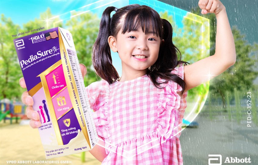 Lốc 4 hộp sữa pha sẵn PediaSure hương vani 110 ml (1 - 10 tuổi) Lốc 4 hộp sữa pha sẵn PediaSure hương vani 110 ml (1 - 10 tuổi)