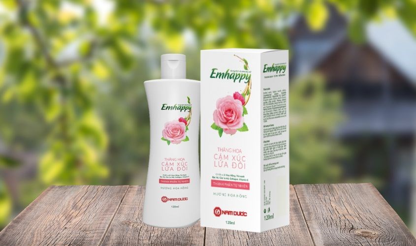 Dung dịch vệ sinh phụ nữ an toàn từ thiên nhiên Emhappy