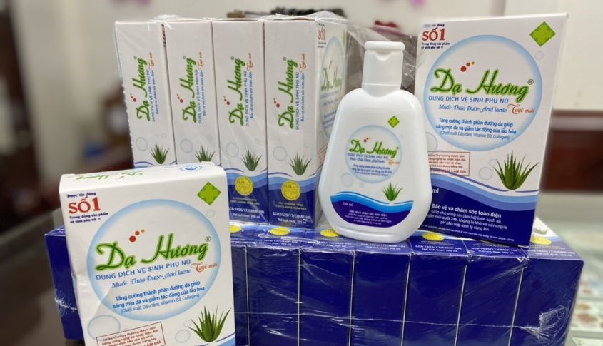 Dung dịch vệ sinh phụ nữ Dạ Hương hương dịu nhẹ 100 ml