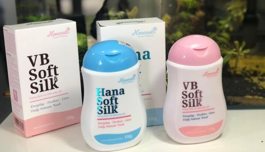 Dung dịch vệ sinh cho nữ và nam Hana Soft & Silk