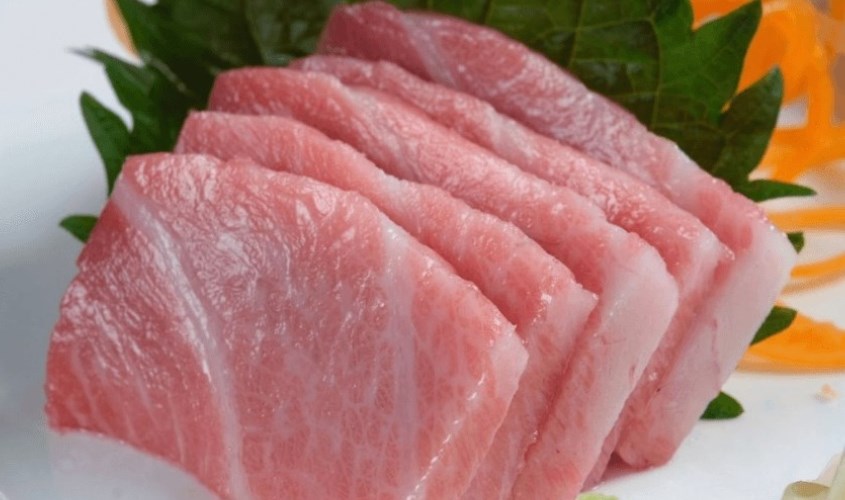 Cá ngừ là nguồn cung cấp vitamin D dồi dào cơ thể bé