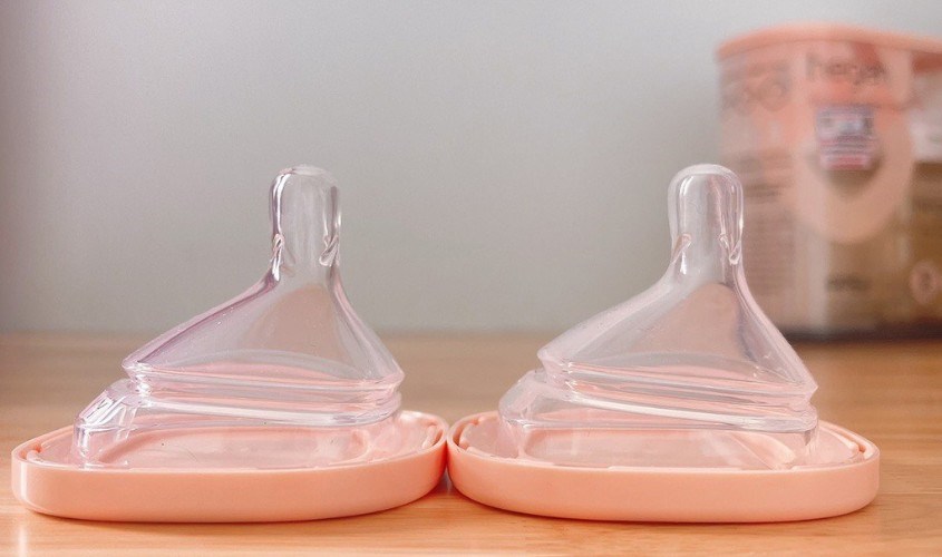 Bộ 2 núm ti Hegen cổ rộng size Y (từ 6 tháng) Bộ 2 núm ti Hegen cổ rộng size Y (từ 6 tháng)