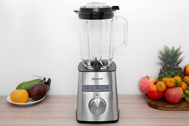 Máy xay sinh tố Kangaroo KGBL1000X giúp mẹ cùng các thành viên thưởng thức những ly sinh tố trái cây mát lạnh nhanh chóng Máy xay sinh tố Kangaroo KGBL1000X giúp mẹ cùng các thành viên thưởng thức những ly sinh tố trái cây mát lạnh nhanh chóng