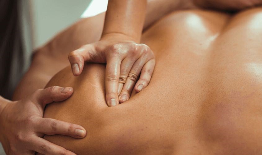 Cách massage bằng gel bôi trơn