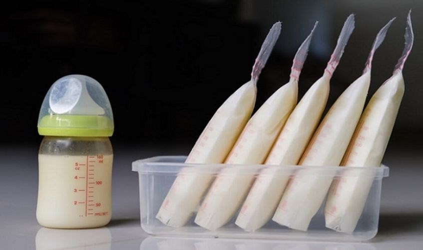 Không nên dự trữ sữa non từ mẹ trước sinh Không nên dự trữ sữa non từ mẹ trước sinh