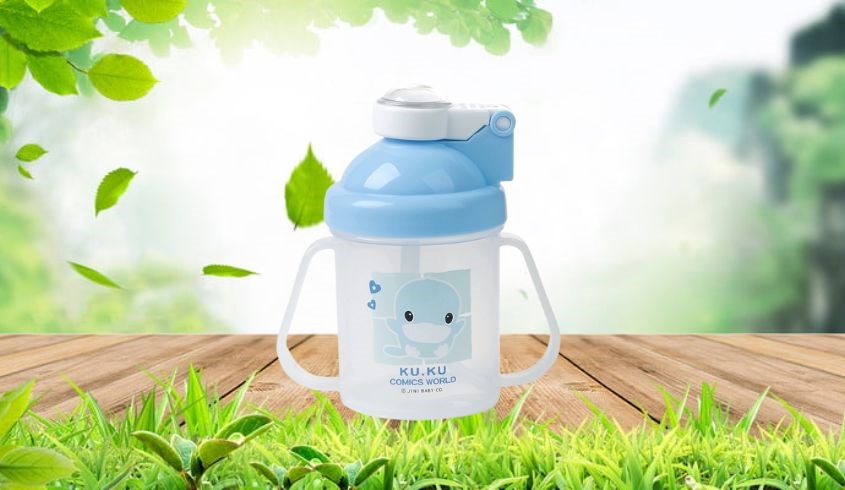 Bình tập uống nhựa PP, ABS, PE KuKu KU5321 250 ml - Màu ngẫu nhiên (từ 6 tháng)