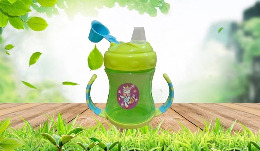 Bình tập uống nhựa PP AMI AM55420 250 ml - Màu ngẫu nhiên (từ 6 tháng)