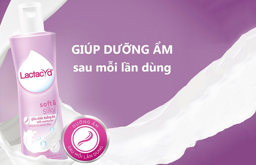 Dung dịch vệ sinh phụ nữ Lactacyd Soft & Silky 150 ml