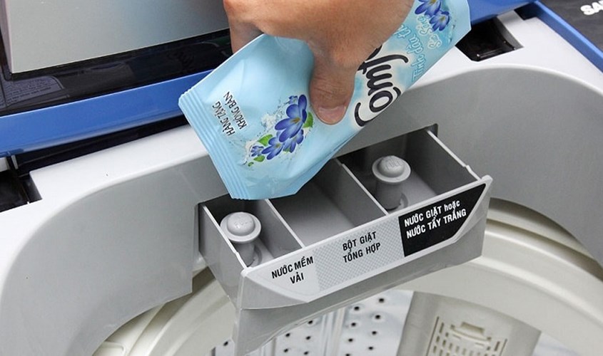 Có thể sử dụng cả bột giặt và nước giặt đối với máy giặt cửa trên Có thể sử dụng cả bột giặt và nước giặt đối với máy giặt cửa trên