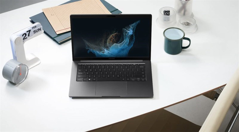 Galaxy Book 2 sở hữu thiết kế hiện đại, sang trọng và thanh lịch