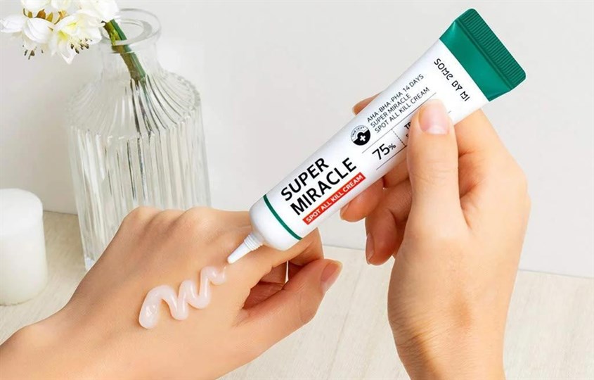 Kem chấm mụn làm dịu da Some By Mi Super Miracle Spot All Kill 30 ml