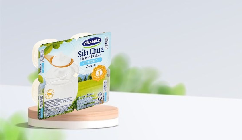 Lốc 4 hộp sữa chua ít đường Vinamilk 100g (từ 1 tuổi)