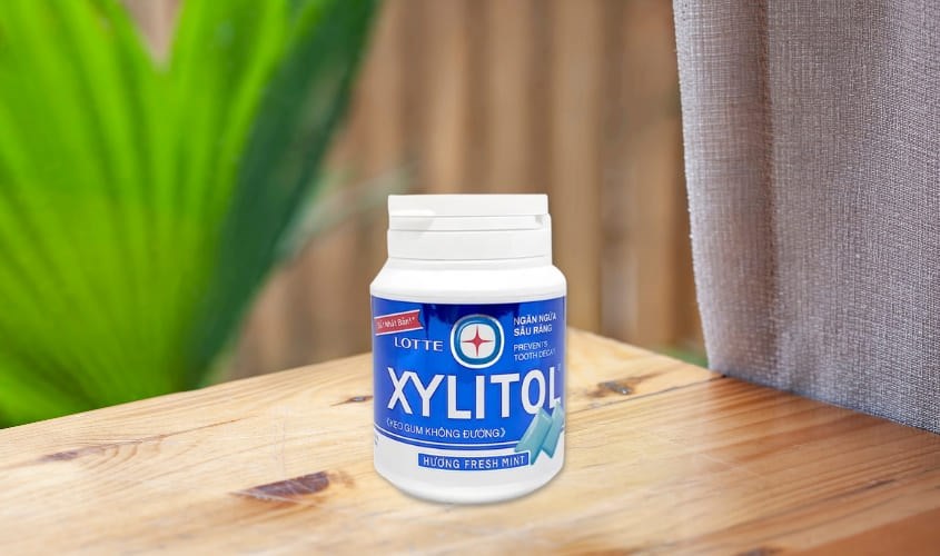 Kẹo singum Lotte Xylitol hương bạc hà hũ 58g (18 - 30 tuổi)