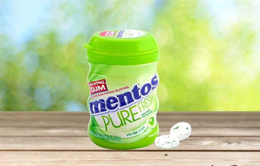 Kẹo singum Mentos Pure Fresh hương lime mint và trà xanh