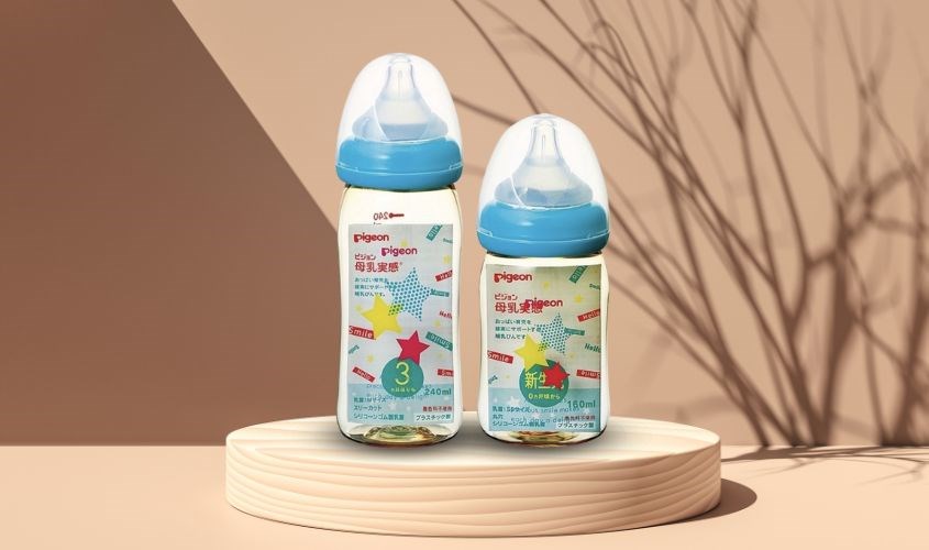 Bình sữa nhựa PPSU Pigeon Plus cổ rộng 240 ml - Hình ngôi sao