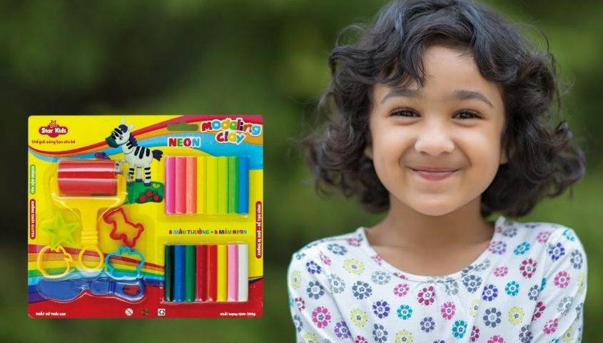 Bộ đồ chơi đất nặn 200g 16 màu và 6 dụng cụ STAR KIDS K-200/16C/6T