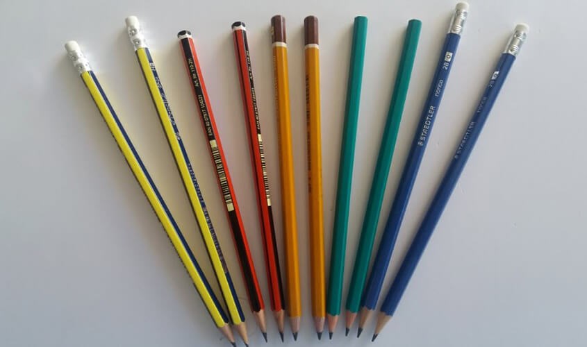 Bút chì sẽ gắn bó với bé trong thời gian đầu lớp 1