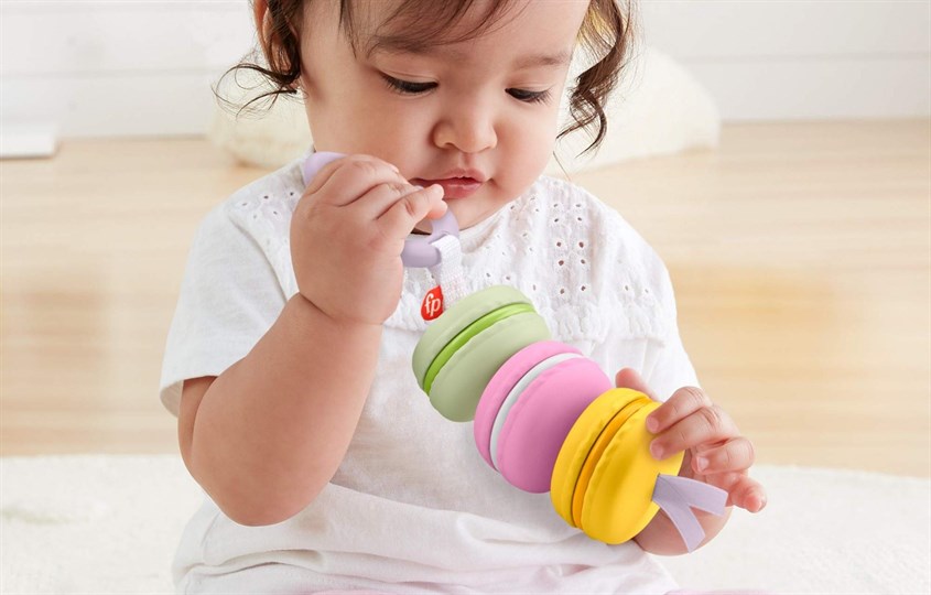 Đồ chơi lục lạc macaron Fisher Price 19 GRR45