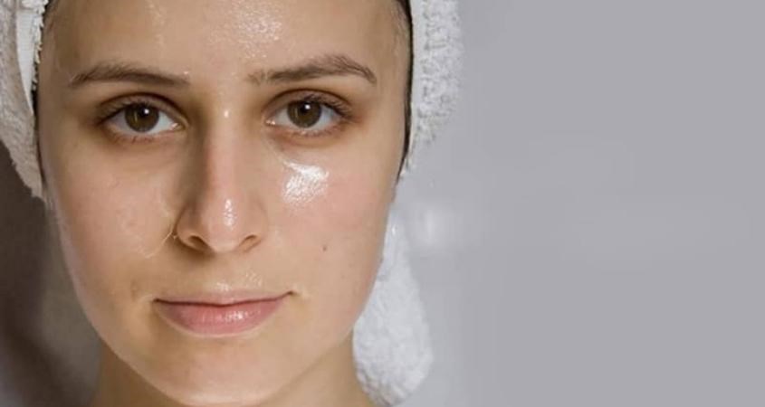 Làm thông thoáng lỗ chân lông và điều trị da nhờn