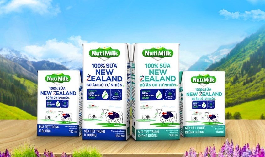 Lốc 4 hộp sữa tiệt trùng Nutimilk New Zealand ít đường 180 ml