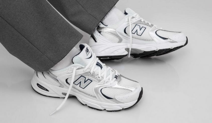 New Balance là một item hot và không thể thiếu đối với sneakerholics