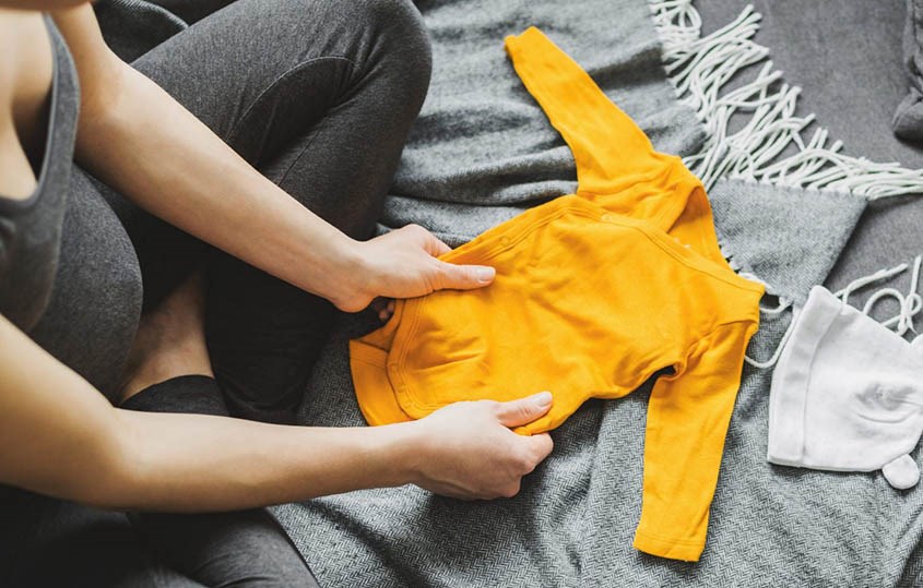 Mẹ bầu có thể chọn mua đồ đi sinh từ tháng thứ 7