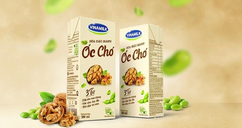 Lốc 4 hộp sữa đậu nành hạt óc chó Vinamilk 180 ml Lốc 4 hộp sữa đậu nành hạt óc chó Vinamilk 180 ml