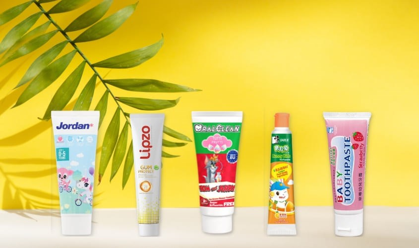 Chọn kem đánh răng của thương hiệu nổi tiếng cho bé