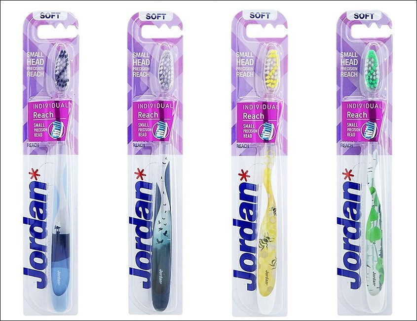 Bàn chải đánh răng Jordan Individual Reach lông mềm