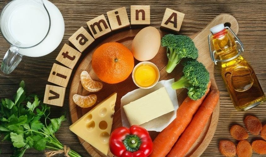 Vitamin A là một chất dinh dưỡng thiết yếu Vitamin A là một chất dinh dưỡng thiết yếu