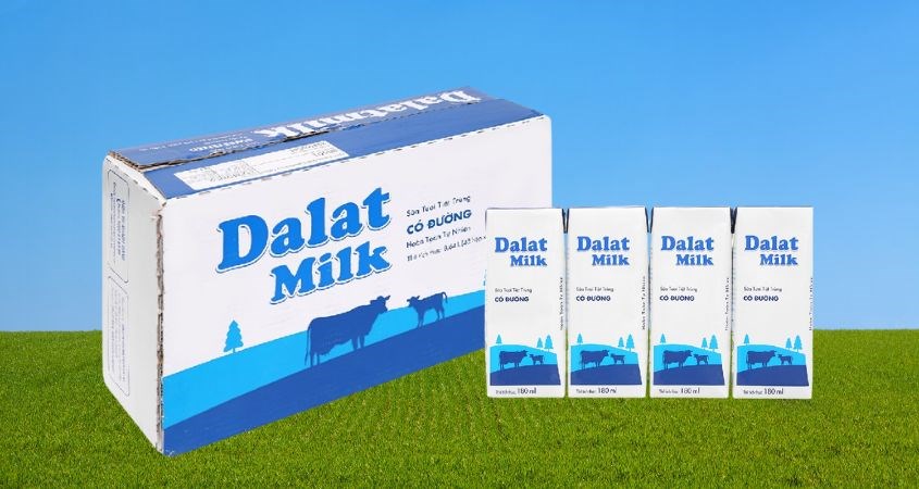 Thùng 48 hộp sữa tươi Dalat Milk có đường 180 ml